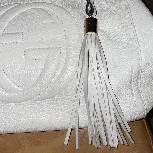 GUCCI Authentic Soho Shoulder Bag in Cream Pebble Leather! - Picture 7 of 12